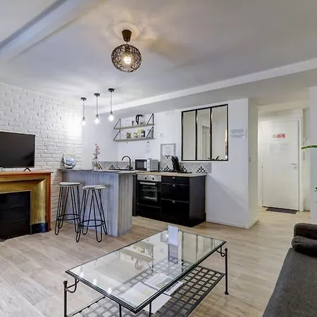Lägenhet Le Nid Douillet Topdestination-bourg - Centre - 3 Etoiles *